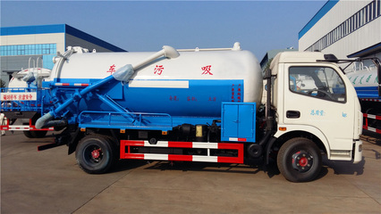 東風(fēng)8噸吸污吸糞車配置全解析 高效環(huán)保的化糞池清理專家
