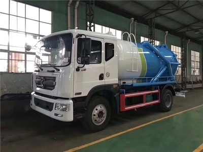 東風(fēng)12方抽泥漿吸糞車 下水道吸污車的靠譜廠家選擇指南